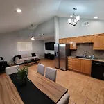 Lakeview Gem 10 Minutes To Superdome For Superbowl